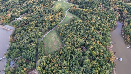 Lakefront Living Awaits: 3.5 Acres on Buggs Island Lake, VA - image 5