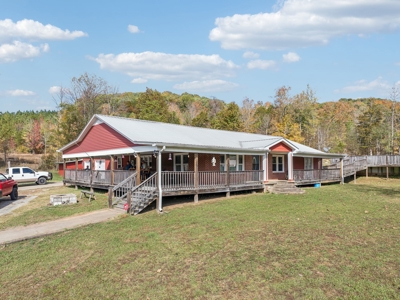 Farm For Sale In Tn, Barn, Creek, Pond, Shop, Hunting - image 1