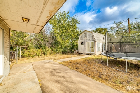 Home For Sale Sonora TX - On 2 City Lots! - image 31