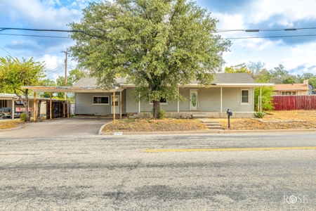 Home For Sale Sonora TX - On 2 City Lots! - image 1