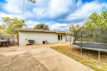 Home For Sale Sonora TX - On 2 City Lots! - image 30