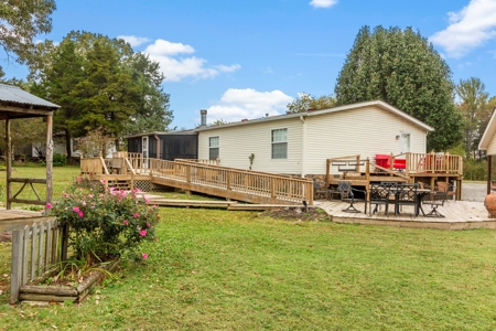 Mobile Home on 2.5+/- Acres For Sale in Judsonia, AR - image 34