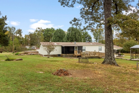Mobile Home on 2.5+/- Acres For Sale in Judsonia, AR - image 38