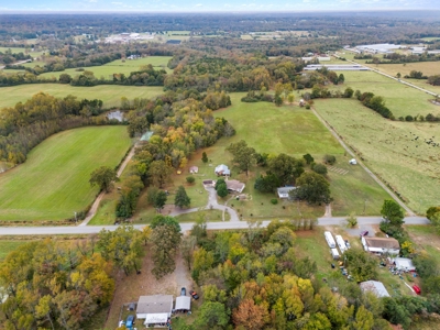 Mobile Home on 2.5+/- Acres For Sale in Judsonia, AR - image 40