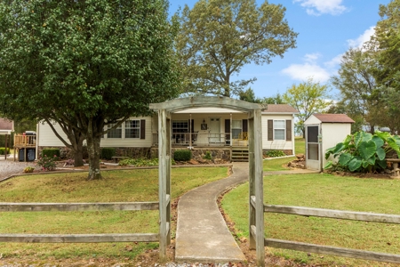 Mobile Home on 2.5+/- Acres For Sale in Judsonia, AR - image 4