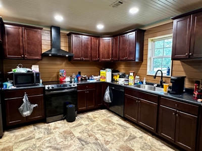 Home for sale in Hartford, Alabama - image 10