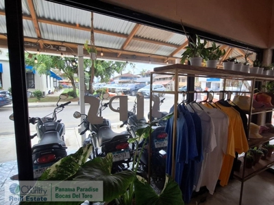 Established and Beloved Restaurant in Bocas del Toro - image 8