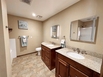 Luxury Country Home for Sale in El Dorado Springs, MO - image 30