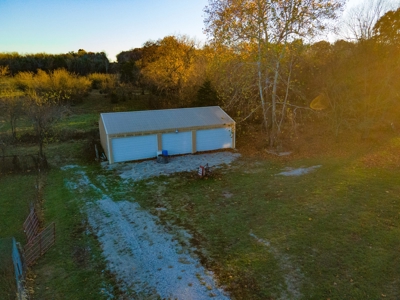 Home with Land for Sale in Weaubleau, MO - image 5