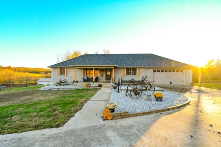 Home with Land for Sale in Weaubleau, MO - image 23