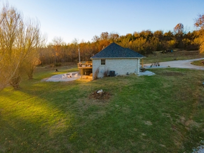Home with Land for Sale in Weaubleau, MO - image 6
