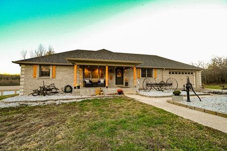 Home with Land for Sale in Weaubleau, MO - image 47