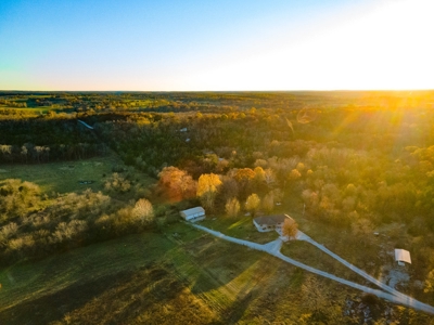 Home with Land for Sale in Weaubleau, MO - image 10