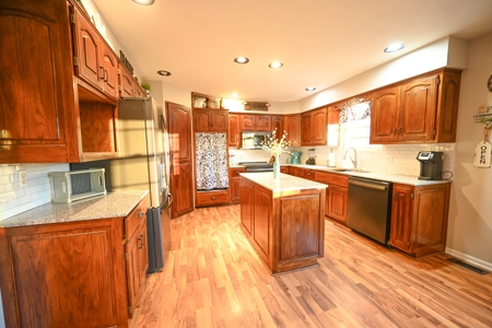 Home with Land for Sale in Weaubleau, MO - image 29