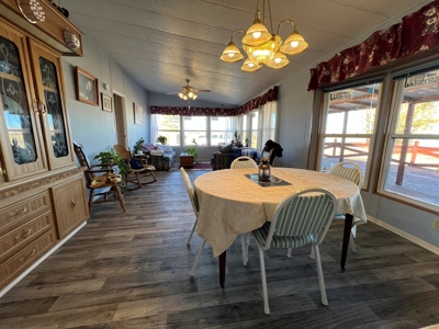 Eastern Oregon Three Bedroom Country Home - image 19