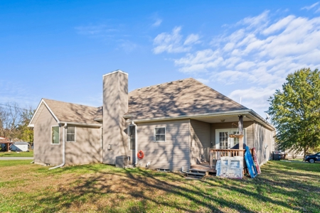 Spacious Ranch Home For Sale In Cameron MO - image 32