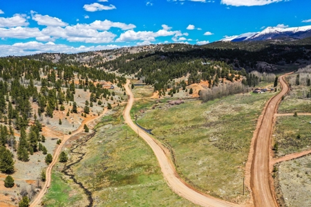 Colorado Mountain Property with Breathtaking Views - image 1