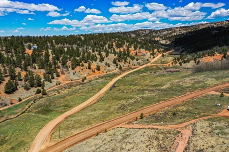 Colorado Mountain Property with Breathtaking Views - image 16