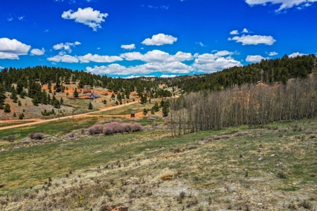 Colorado Mountain Property with Breathtaking Views - image 25