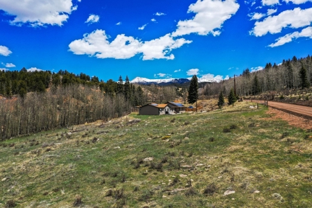 Colorado Mountain Property with Breathtaking Views - image 24