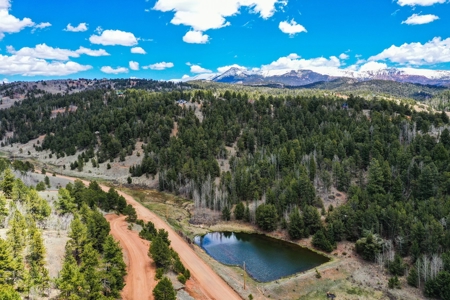 Colorado Mountain Property with Breathtaking Views - image 9