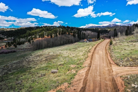 Colorado Mountain Property with Breathtaking Views - image 30