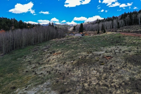 Colorado Mountain Property with Breathtaking Views - image 4