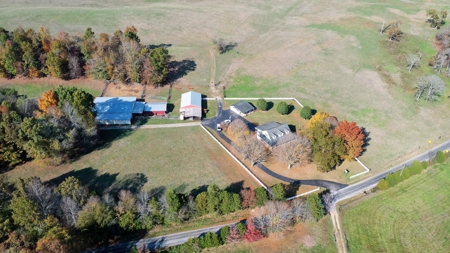 Working Cattle Ranch For Sale  In Tennessee, House, Barns - image 14