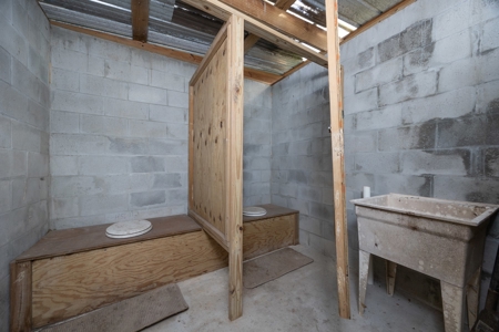 Off Grid Homestead With Underground Home In North Florida! - image 24