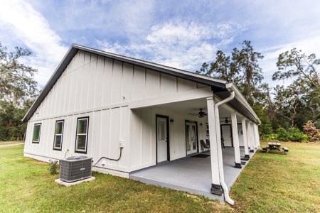 Country Home For Sale in Chiefland Florida! - image 16
