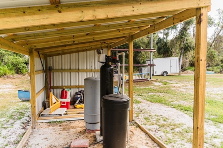 Country Home For Sale in Chiefland Florida! - image 9