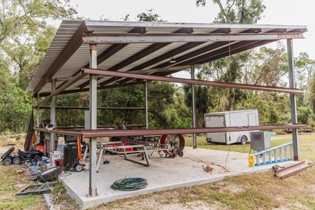 Country Home For Sale in Chiefland Florida! - image 8