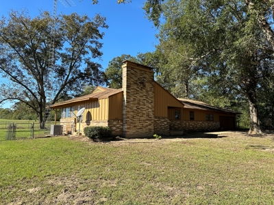 East Texas County Home For Sale - image 27
