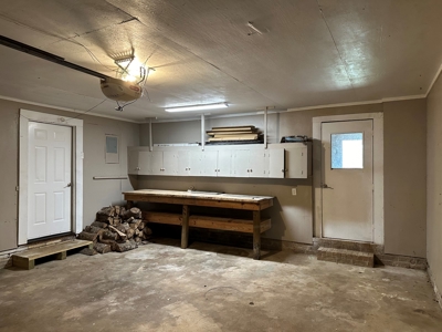 East Texas County Home For Sale - image 20