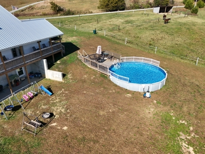Newer Build in Edmonton, Kentucky - image 3