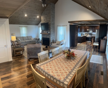 Newer Build in Edmonton, Kentucky - image 11