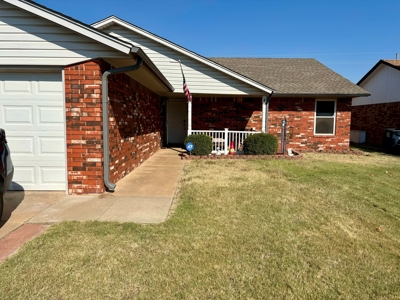 Beautiful Home in LaMesa West - image 2