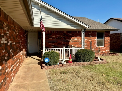 Beautiful Home in LaMesa West - image 1