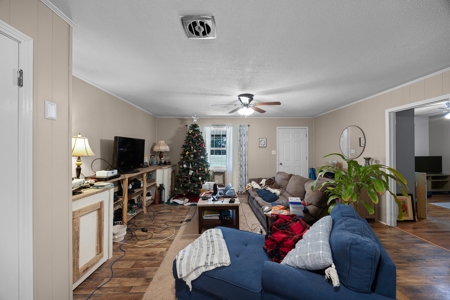 Country Home for Sale in Carroll County, TN on One Acre - image 2