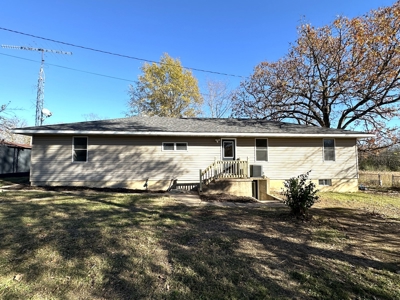 Large Country Home for Sale in Rolla, Missouri - image 6