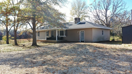 Large Country Home for Sale in Rolla, Missouri - image 15