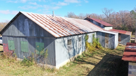 Large Country Home for Sale in Rolla, Missouri - image 3