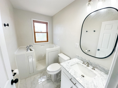 Large Country Home for Sale in Rolla, Missouri - image 37