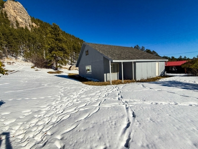 Home Or Cabin In Zortman Montana-Little Rocky Mountains - image 2