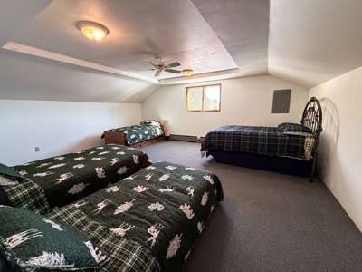 Home Or Cabin In Zortman Montana-Little Rocky Mountains - image 36