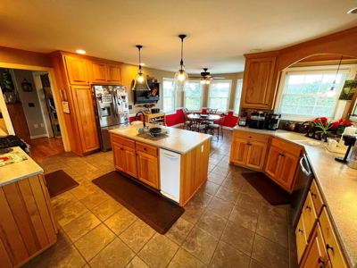 Brick Ranch Home For Sale In Rural Retreat VA - image 10