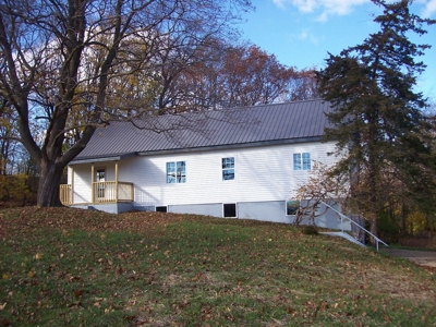 3 Bedroom Country Home Off-Grid Setting Pardeeville WI - image 3