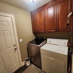 4 bedroom 2.5 bath brick home for sale in Franklin, Ky. - image 19