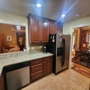 4 bedroom 2.5 bath brick home for sale in Franklin, Ky. - image 30