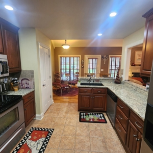 4 bedroom 2.5 bath brick home for sale in Franklin, Ky. - image 31